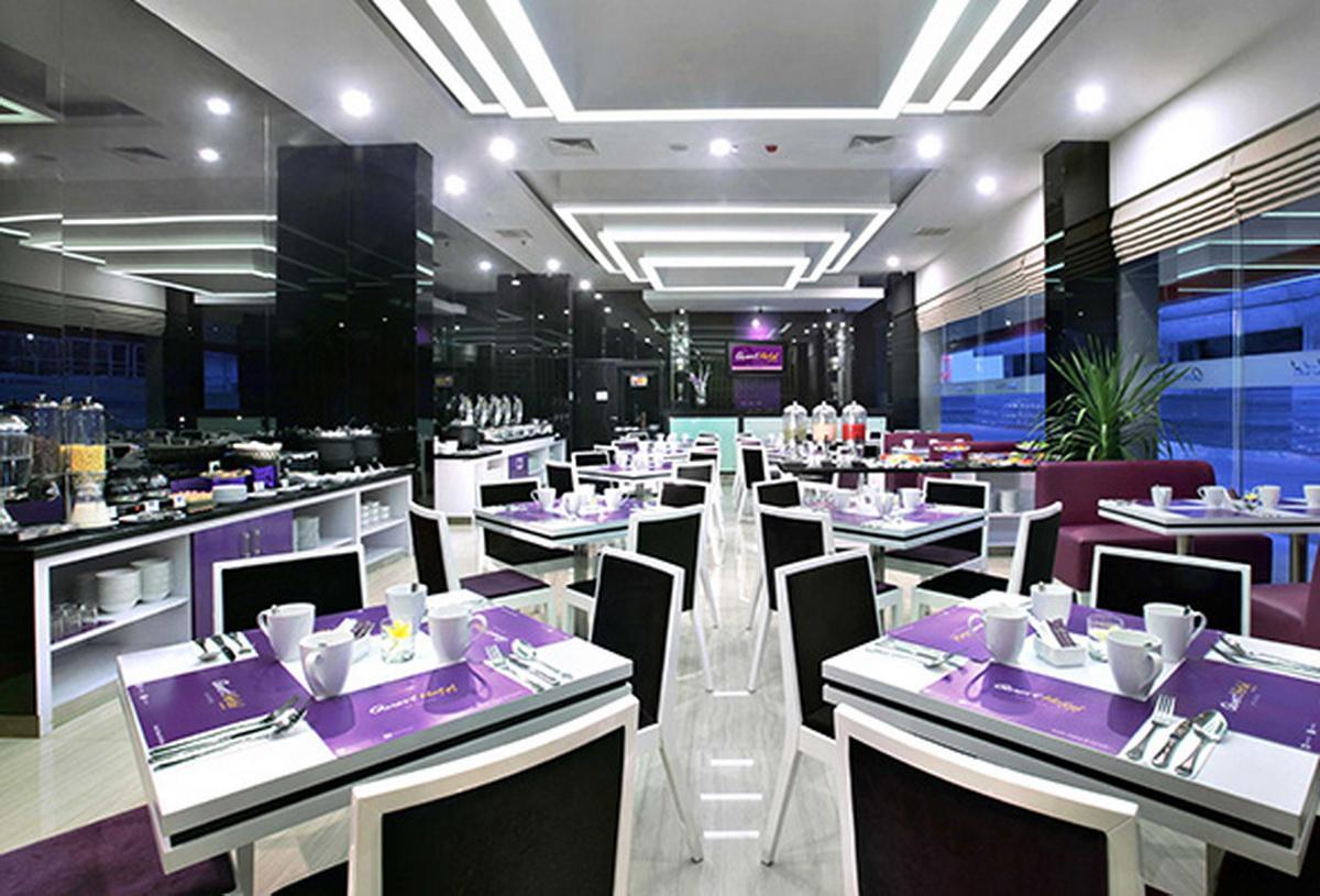 Quest Hotel Balikpapan By Aston Exterior photo