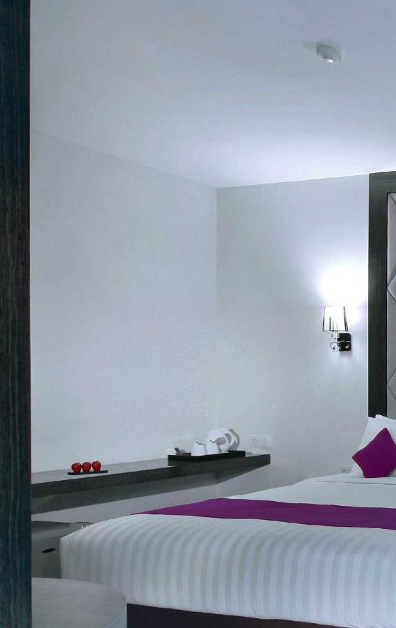 Quest Hotel Balikpapan By Aston Exterior photo