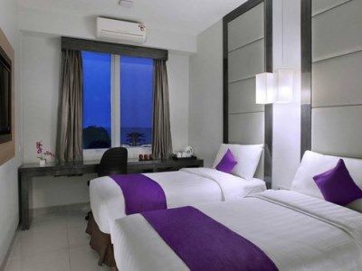 Quest Hotel Balikpapan By Aston Exterior photo